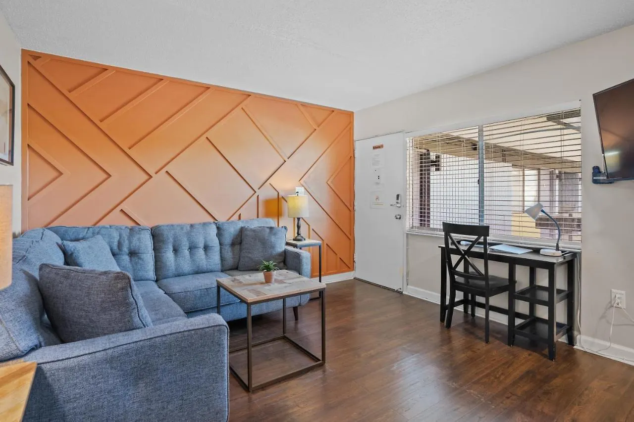 Avenida Apartment Tampa